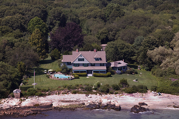 077a_Kitchins Aerials 2011
