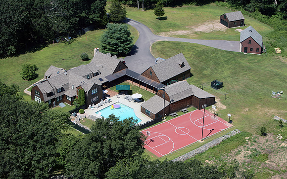0006a_Grills House Aerial 2006