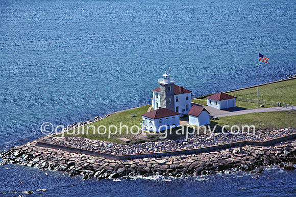 008a_HDR Watch Hill Light House 2008